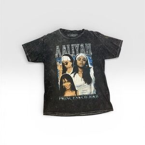 Aaliyah Black Graphic Men's (unisex) T-Shirt (collectible)